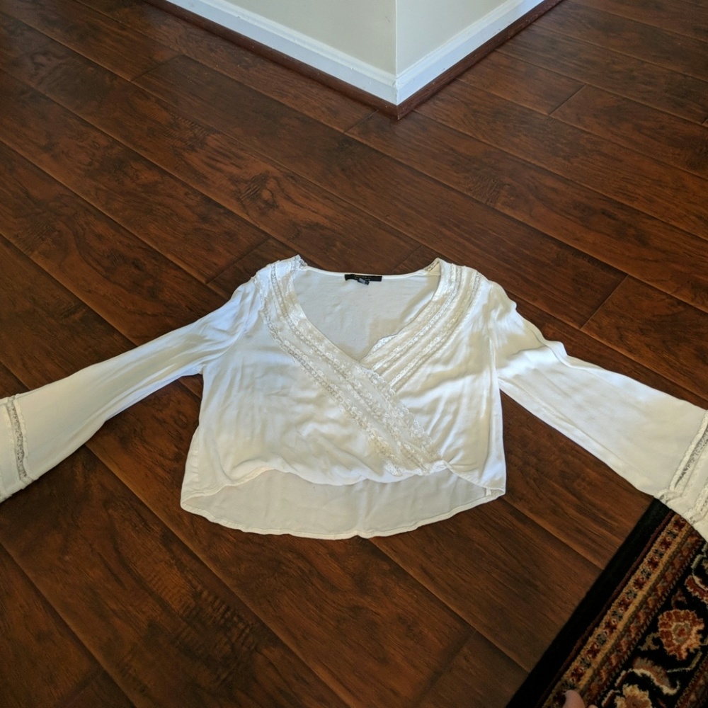 Long sleeve crop top